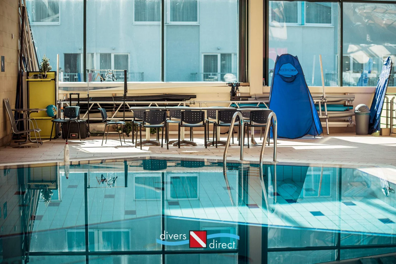 Jáma and the diver preparation area in Aquapalace